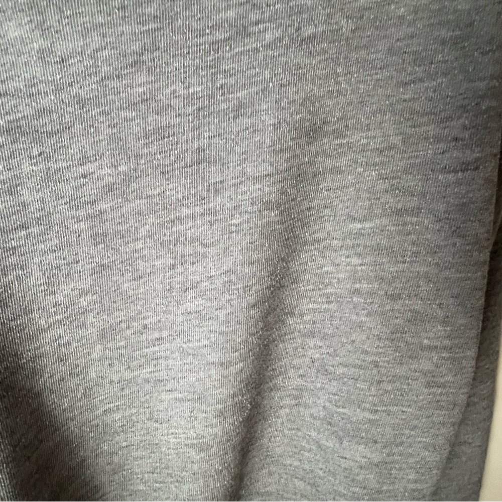 Rivet & Thread Sweatshirt - Picture 8 of 8